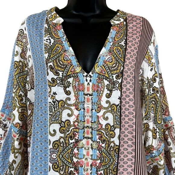 New Directions Curvy Pink Floral Embroidered Tunic - Picture 2 of 11